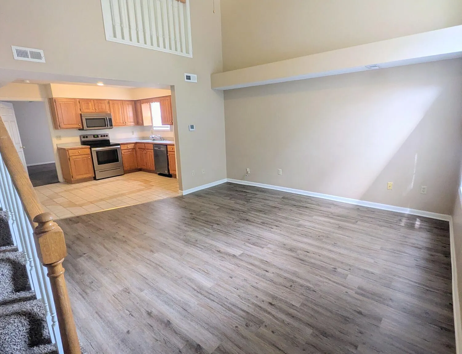 3 bed, 2.0 bath, $1,400 — Photo 4