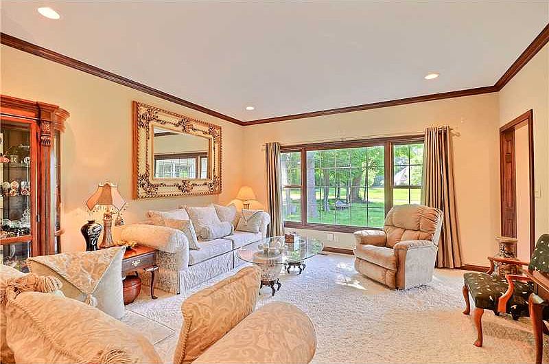 1st image of 6941 Royal Oakland Way