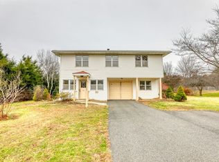 35 Captain Lathrop Dr, South Deerfield, MA 01373