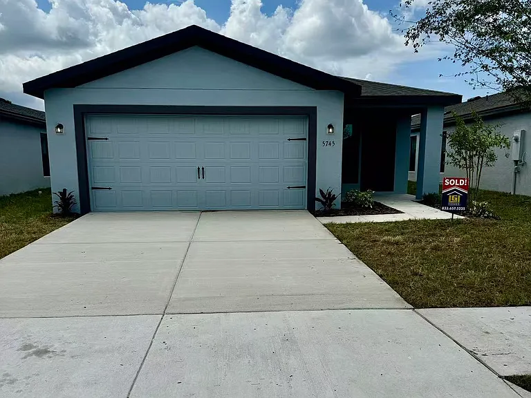5745 Deep River Ave — Photo 1