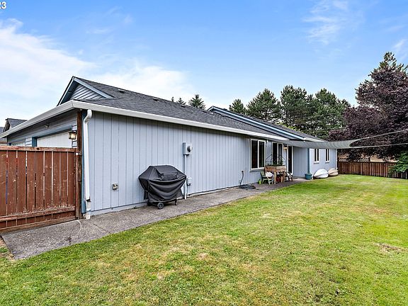 4th image of 11117 NE 43rd Cir