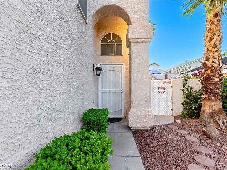 217 Cimarron Village Way — Photo 4