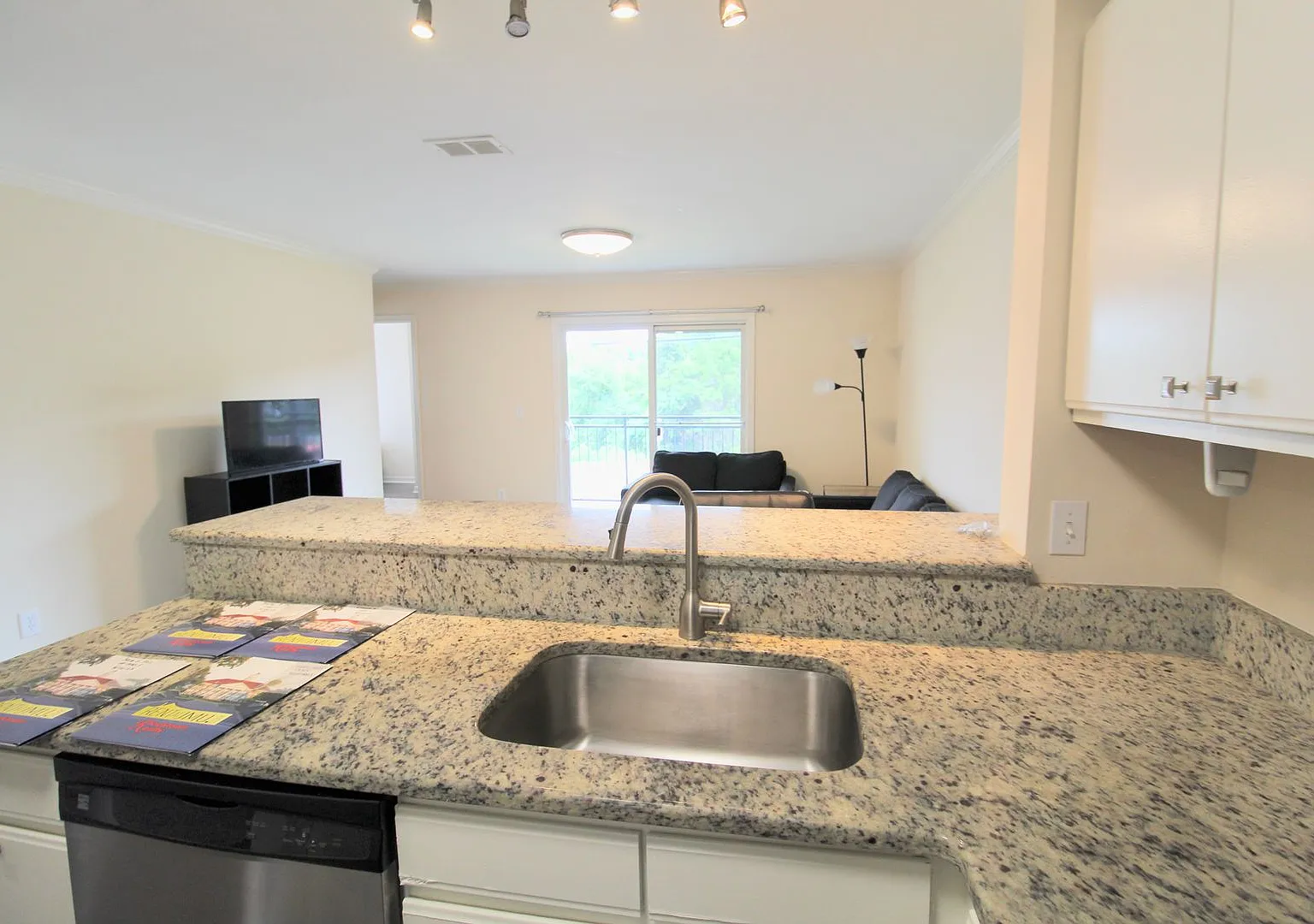 Hunters Ridge Condominiums 1330F — Photo 2