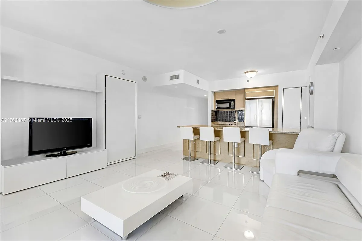 Building Photo - 1830 S Ocean Dr #2609