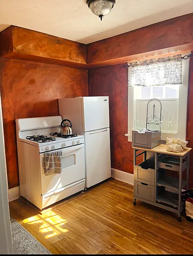 1128 Garfield Ave SW #A Photo 1 1128 Garfield Ave SW #A Photo 1