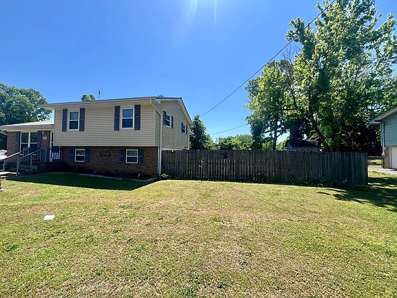 2nd image of 583 Pinewood Cir