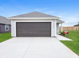 2000 Redwood Ln, El Reno, OK 73036