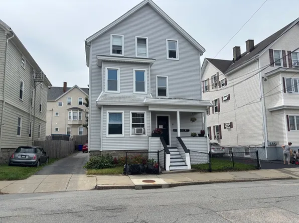 371 Osborn St, Fall River, MA 02724