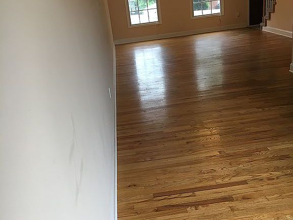 2nd image of 1120 Skyline Dr APT 6
