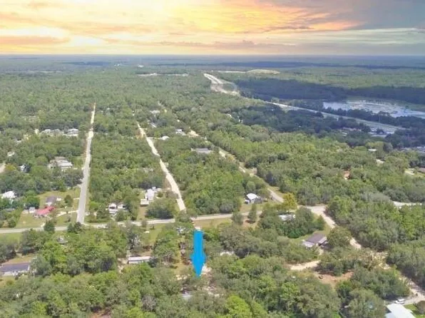 132 SW 52nd Ave #8, Interlachen, FL 32148