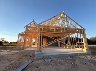 5681 Fox Bluff Dr, Bryan, TX 77807