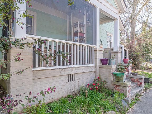 2nd image of 3030 Semmes St