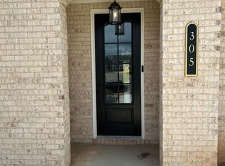 304 Cornwall Dr, Maylene, AL 35114