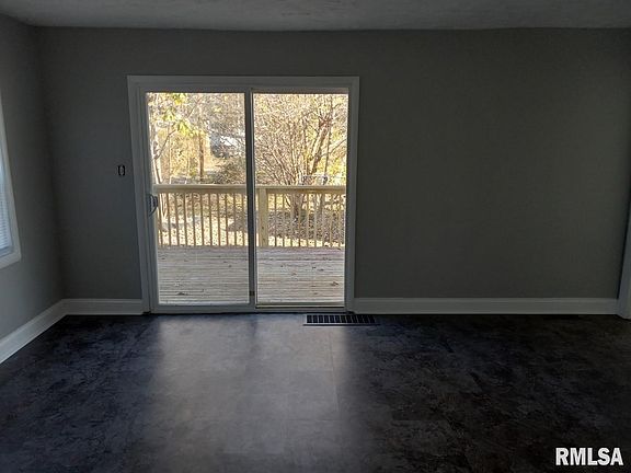 3rd image of 915 35th Ave