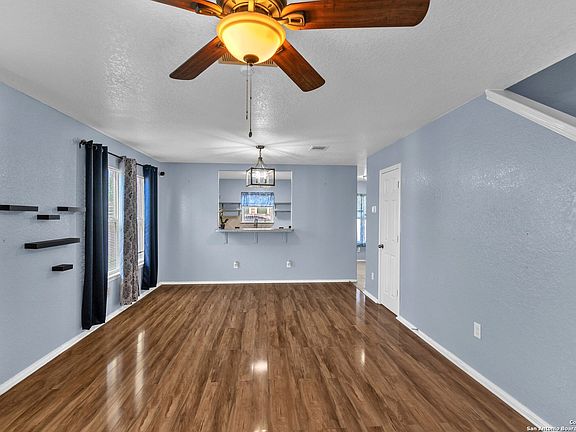 4th image of 6527 CANDLECANE CIR