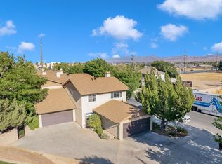 1015 Beechdale Dr, Palmdale, CA 93551