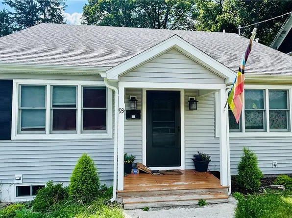 93 Maple St, Oneonta, NY 13820