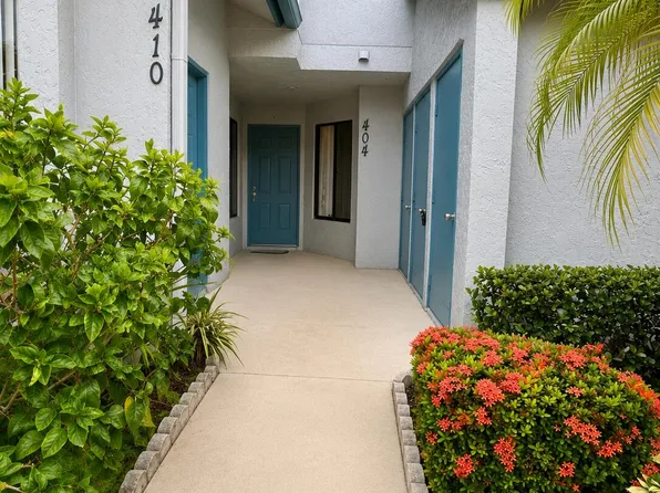 404 HARBOUR POINTE Way, Greenacres, FL 33413