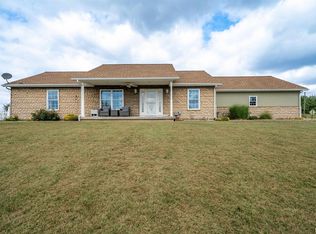 358 McGrew Dr, Avon, IL 61415