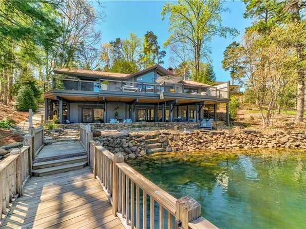 7965 Lanier Dr, Cumming, GA 30041