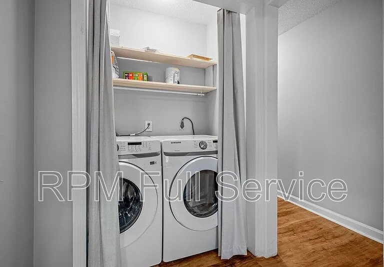 1002 N Maple St #A — Photo 28