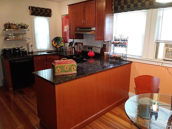 Fully-equipped Kitchen for all your needs!