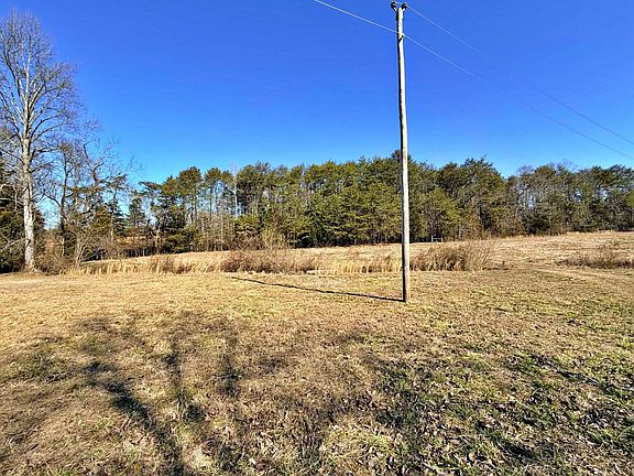 2nd image of 1678 Ward Rd
