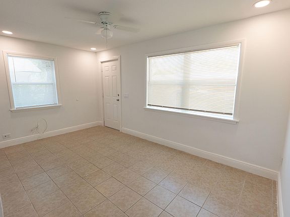 5th image of 3652 Alexander Court