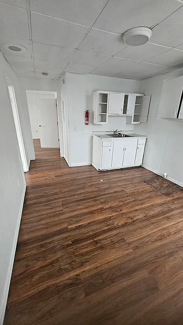 996 Jefferson Ave