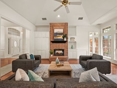6808 N Oaks Dr, North Richland Hills, TX, 76182