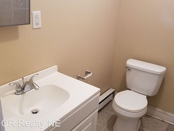 4th image of 727 W Rockland St Floor 1