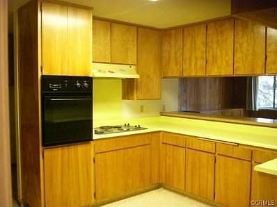 5th image of 26270 Parkwood Dr E
