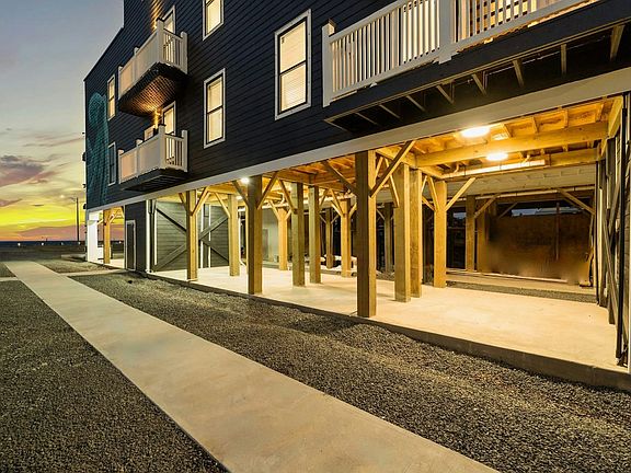 2nd image of 801 Avenue K #H
