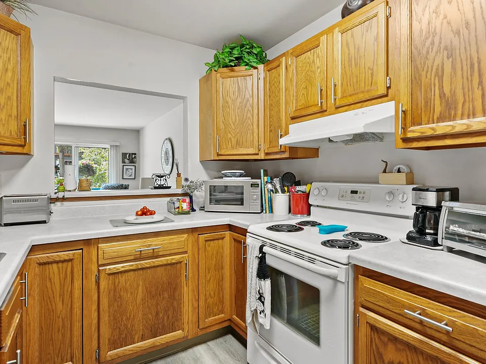 Ridge Creek Apartments
