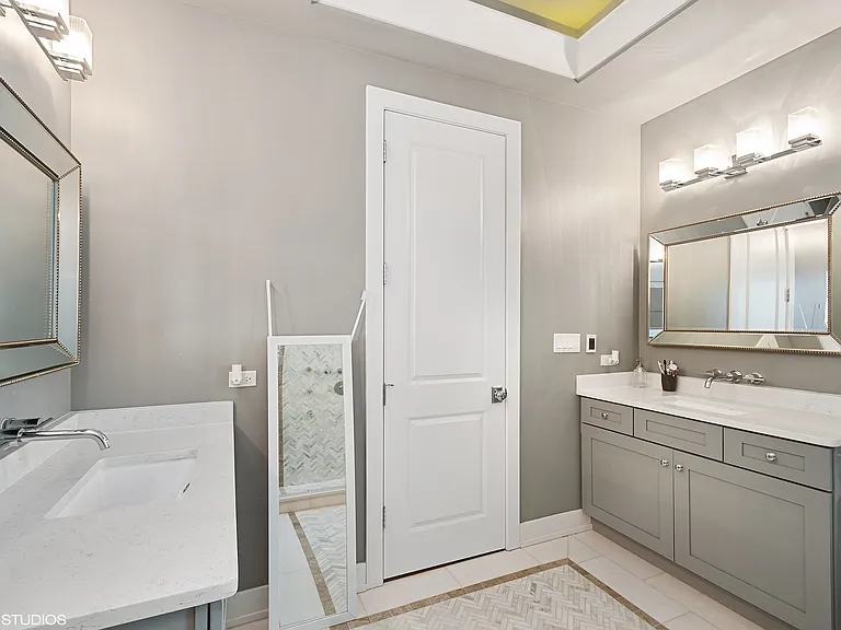 441 E Oakwood Blvd #2 — Photo 13