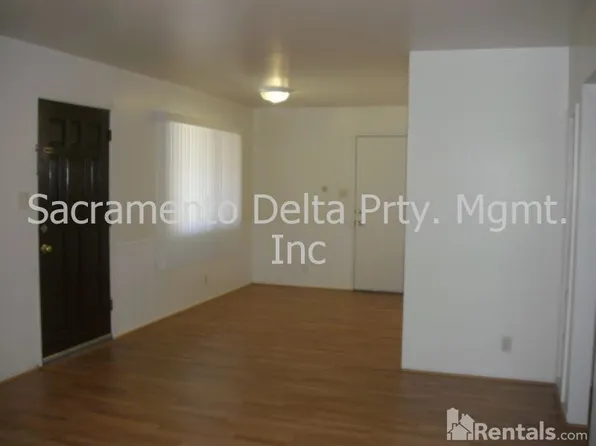 1748 Neihart Ave, Sacramento, CA 95832