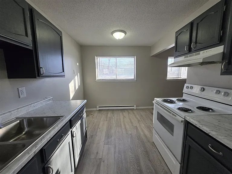 510 Lewis Ave E #104 — Photo 5