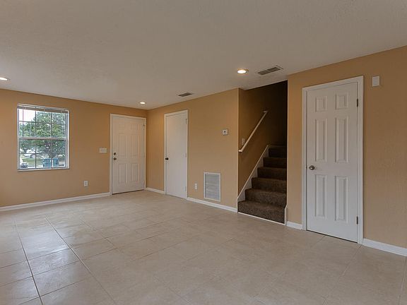 5th image of 8328 Century Point Dr S