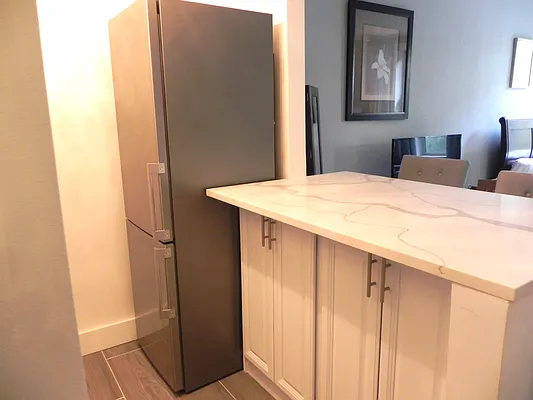 Rented by R New York | media 15