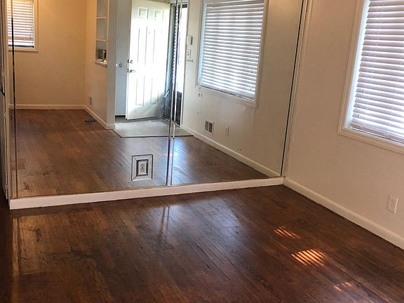3rd image of 367 Linda Vista Dr