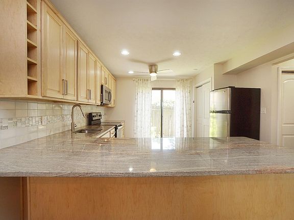3rd image of 9827 Timbers Dr