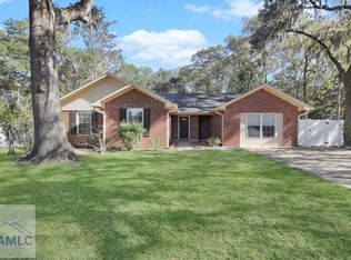 10 Colonial Dr, Midway, GA 31320