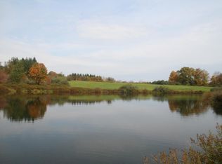 Autumn Leaves Rd, Starlight, PA 18461