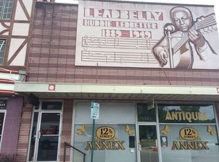 1221 Sam Houston Ave #A, Huntsville, TX 77340