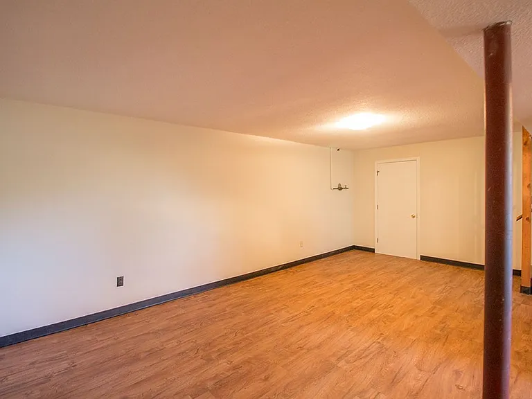 1207 White Oak Ln — Photo 22