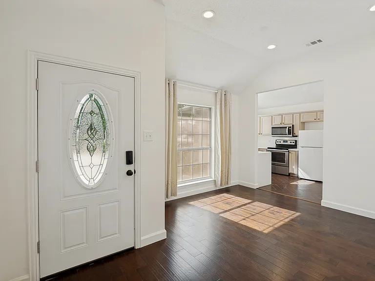 8160 Tower Rd — Photo 3