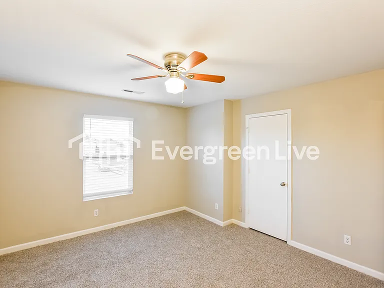 122 Cloverbrook Dr — Photo 12