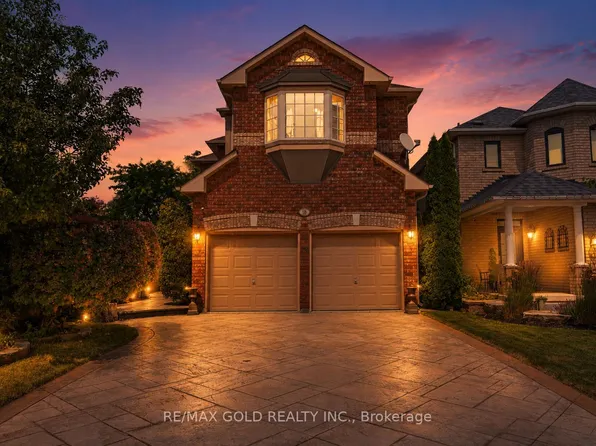 18 Sundridge St, Brampton, ON L7A 1L3