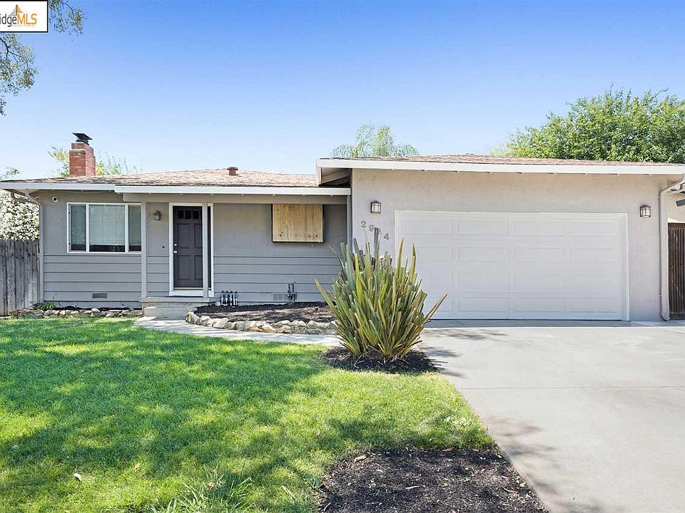 2nd image of 2944 Los Altos Way
