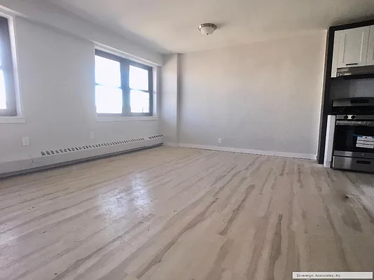 Rented by Sovereign Associates | media 7